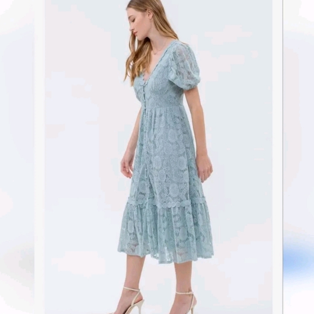 Elegant Blue Lace Maxi Dress